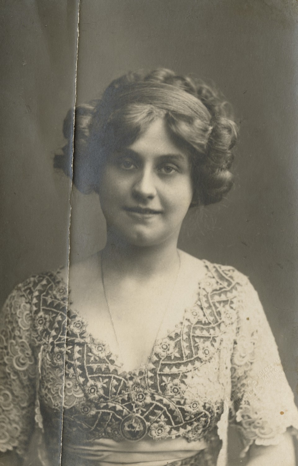 03 b Helene in Baccarat 1910 (1)